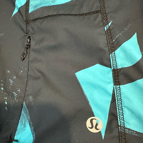 (2175) LULULEMON Back Pack It Jacket Sz 8 **LOVED** - Picture 14 of 16